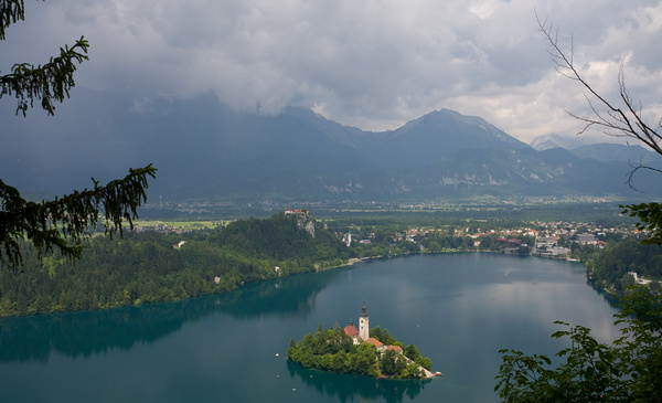The Lake at Bled from Osojonica viewpoint (Copyright Haydn Williams 2008)