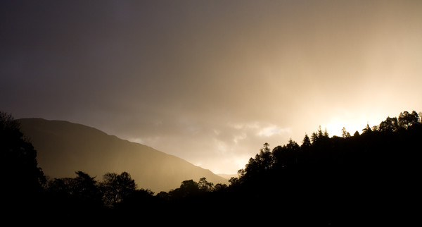 Morning light over Glenridding ((c) Haydn Williams 2008).