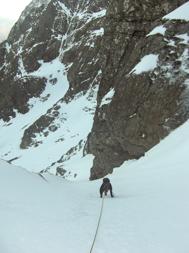 <strong>Easy snow at the top of North Gully.</strong><br />Copyright Haydn Williams 2008