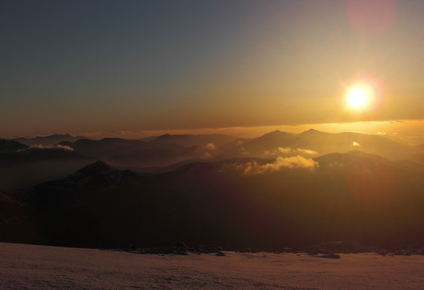 <strong>Ben Nevis sunset.</strong><br />Copyright Haydn Williams 2008