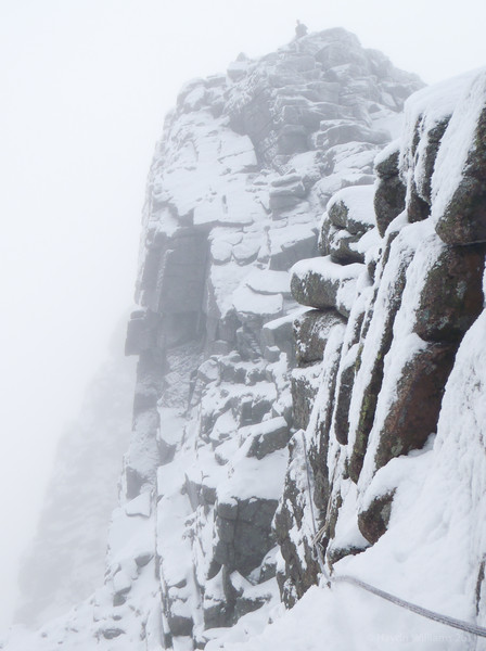 Savage atop the first pitch of Fiacaill Ridge. © Haydn Williams 2012