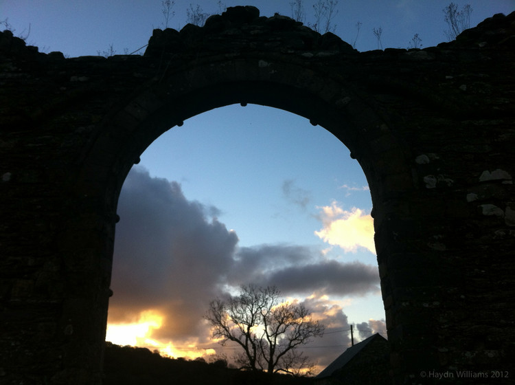 Setting sun at Strata Florida. © Haydn WIlliams 2012