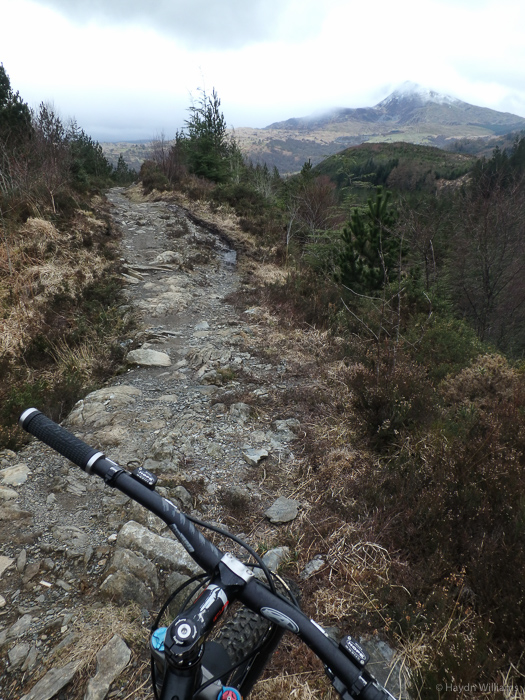 My Marin on the Marin trail, with Moel Siabod behind. © Haydn Williams 2016