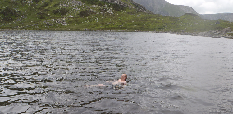 Everyone should try this. © Gary Mirams 2014