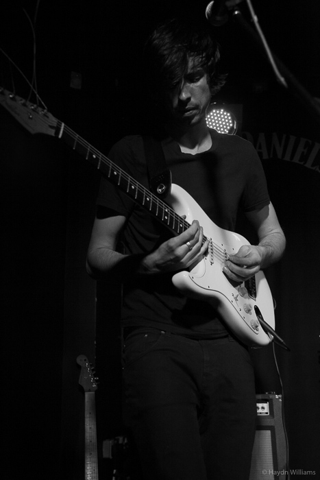 Estrons - Sunflower Lounge, Feb 2016. © Haydn Williams 2016