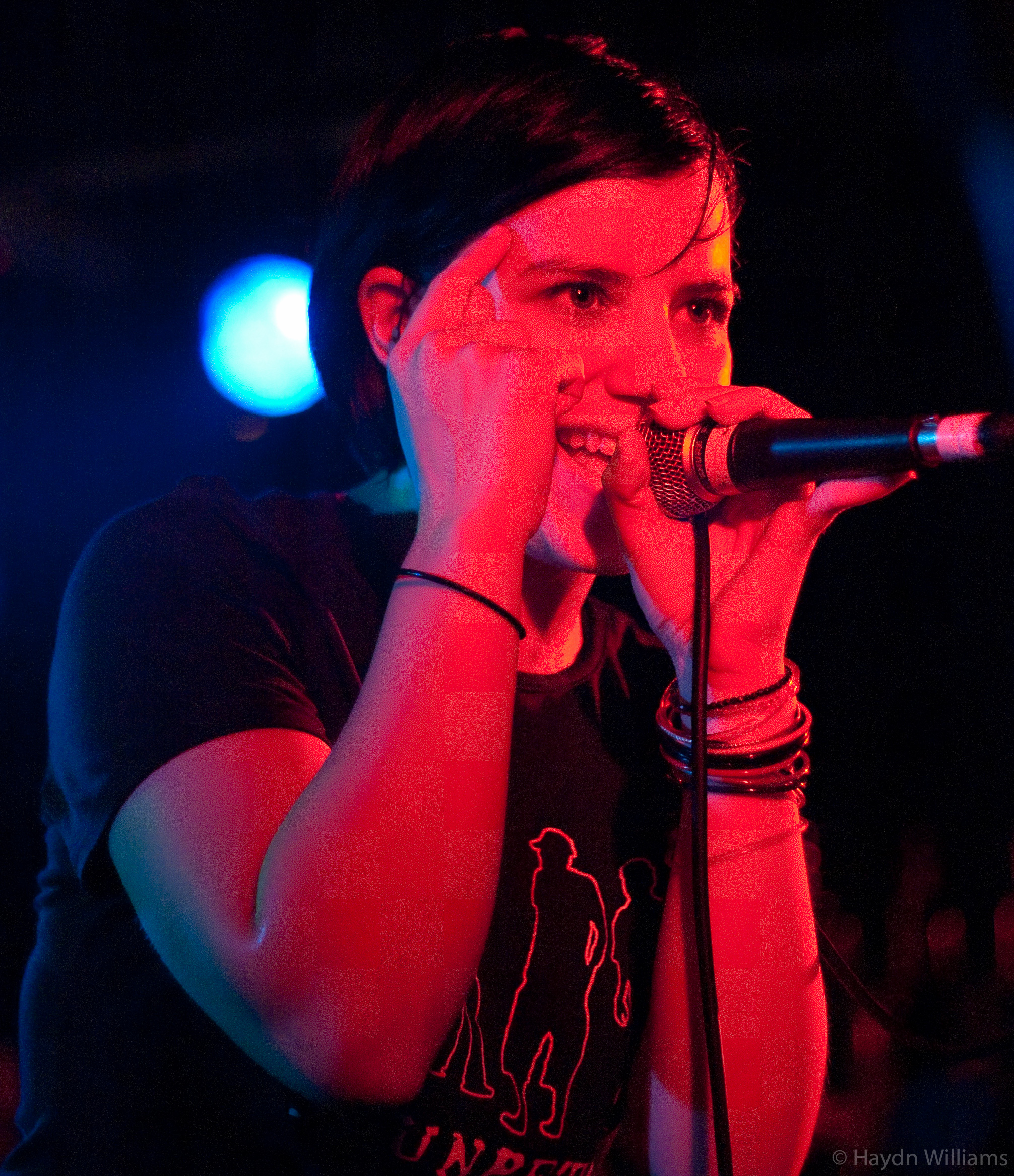 Tsunami Bomb - Rock City, Nottingham - June 2004. © Haydn Williams 2004